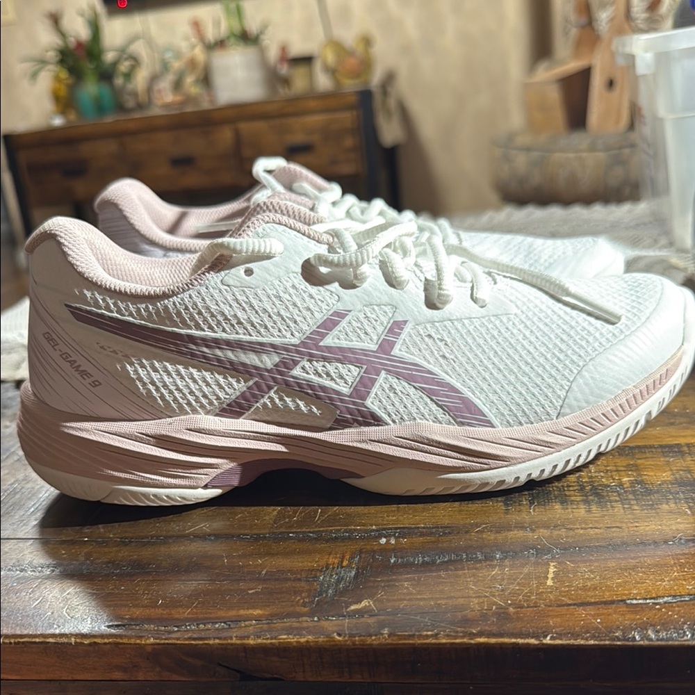 ASICS Women's White and Pink Running Shoes
